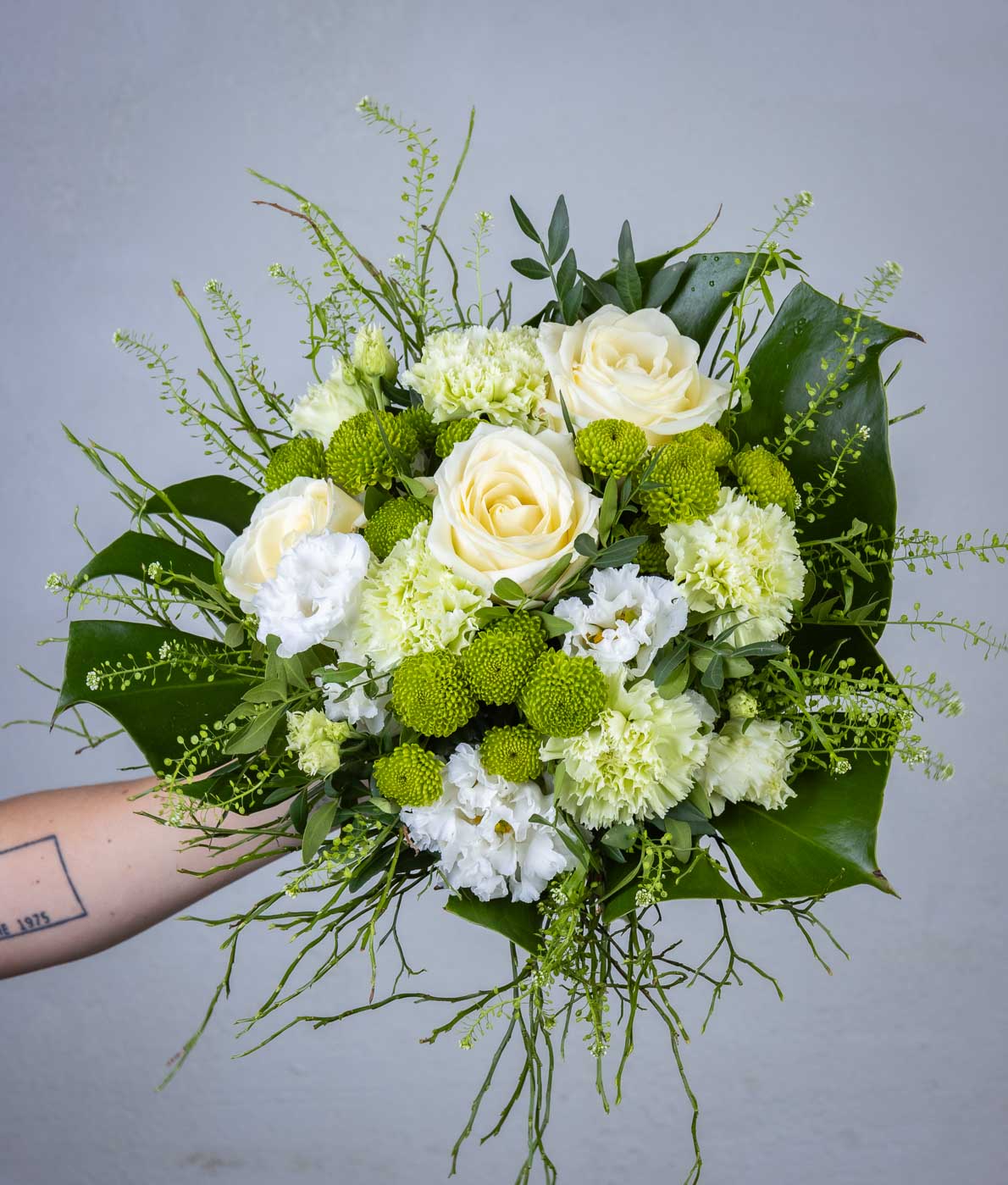 Valkoinen osanottokimppu